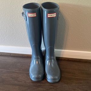 Gray tall hunter boots